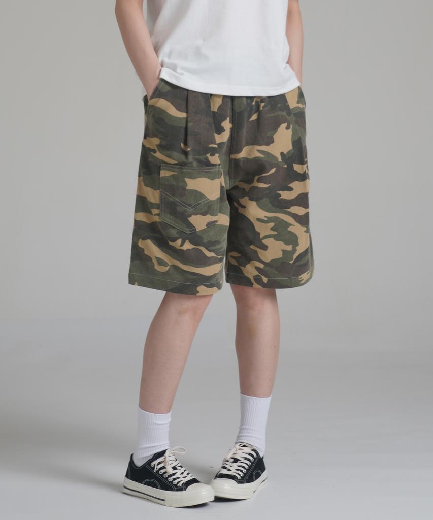 Noming Camo Einfalten-Taschen Weite Bermuda-Shorts - Grün