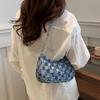 Womens Star Pattern Chain Decor Small Shoulder Bag Trendy Vintage Y2k Denim Underarm Bag Korean Star Women's Handbag Lady KTY