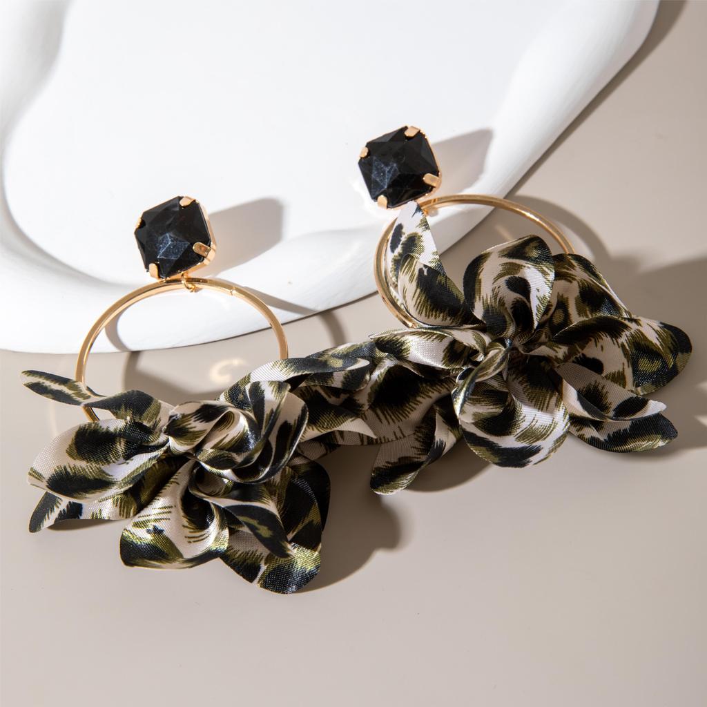 Grenzüberschreitende Mode Übertriebene Bunte Leopardenmuster Stoffohrringe Geometrische Kreisförmige Ohrringe Imitations-Edelsteinbesetzte Ohrringe für Frauen