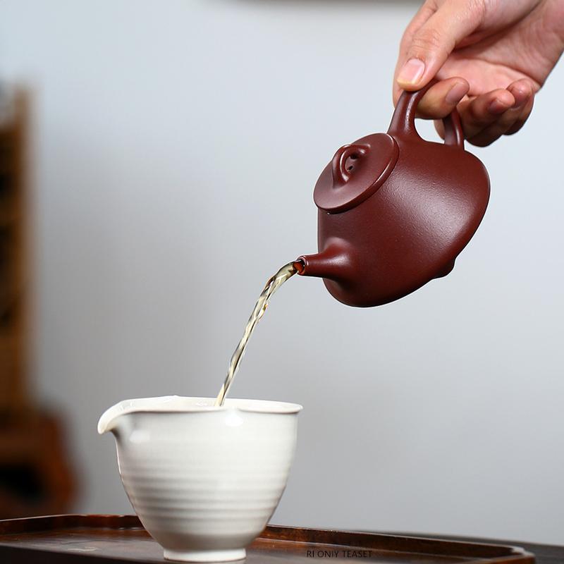 190ml Yixing Purple Clay Teapot Famous Handmade Stone Scoop Tea Pot Beauty Tea Infuser Kettle Chinese Zisha Teaware Customized