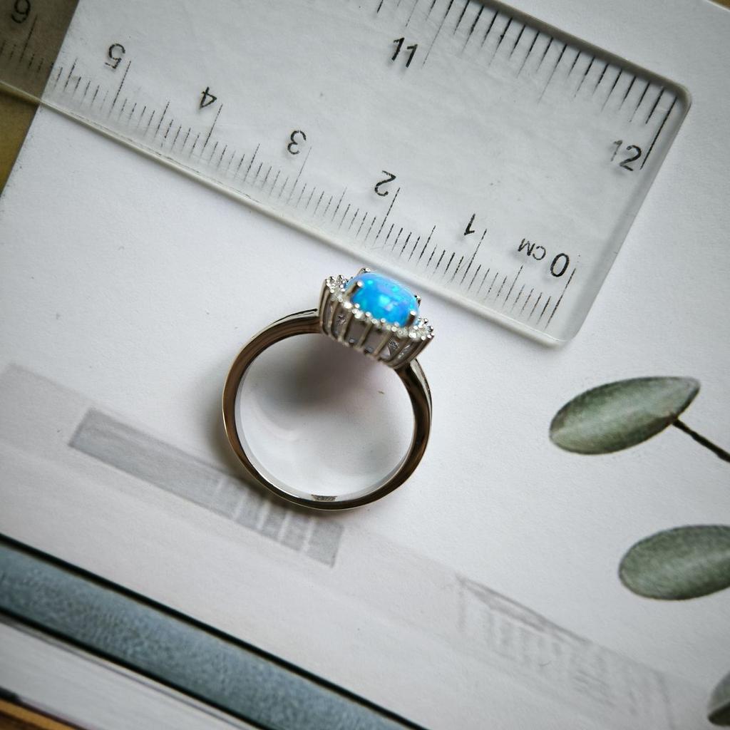 Серебряное кольцо с опалом, вес изделия 2,88 гр (2190493)
