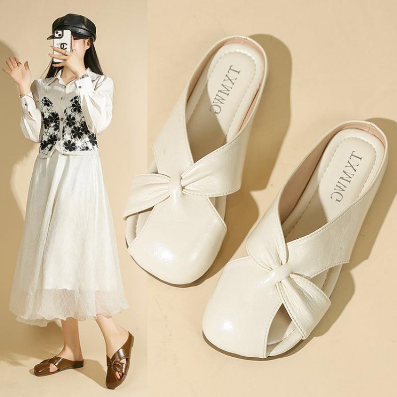 Fashion 2025 Summer Women's Leather Shoes Simple Covered Toe S Oblique S Flat-bottom Round Toe Modern Slippers Sandals