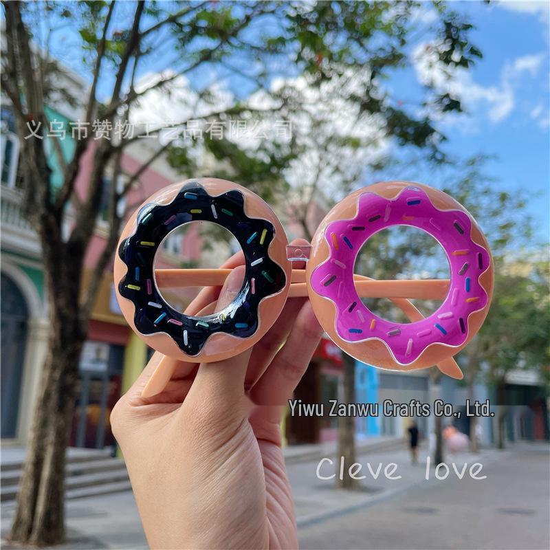 

Смешные реквизиты для солнцезащитных очков для вечеринки по случаю дня рождения: Уморительное украшение и фотоаксессуар