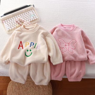 Barnpyjamas för pojkar och flickor höst och vinter med tjock sammet hemkläder baby varm enfärgad kläduppsättning