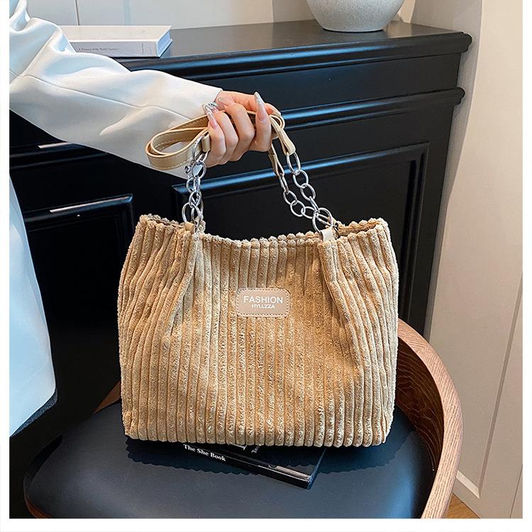 Oversized Cotton Chain Shoulder Tote Bag for Women, Lazy Fashion Commute Handbag, Spacious Crossbody Work Bag CLE
