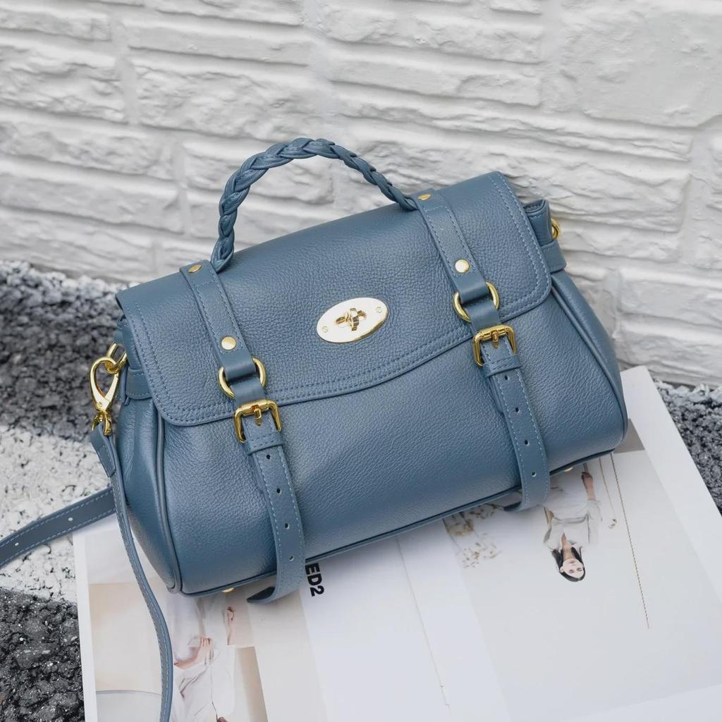 Women's Genuine Leather Messenger Tote: Versatile Cowhide Handheld Shoulder Bag, 2025 New Commuter Briefcase.