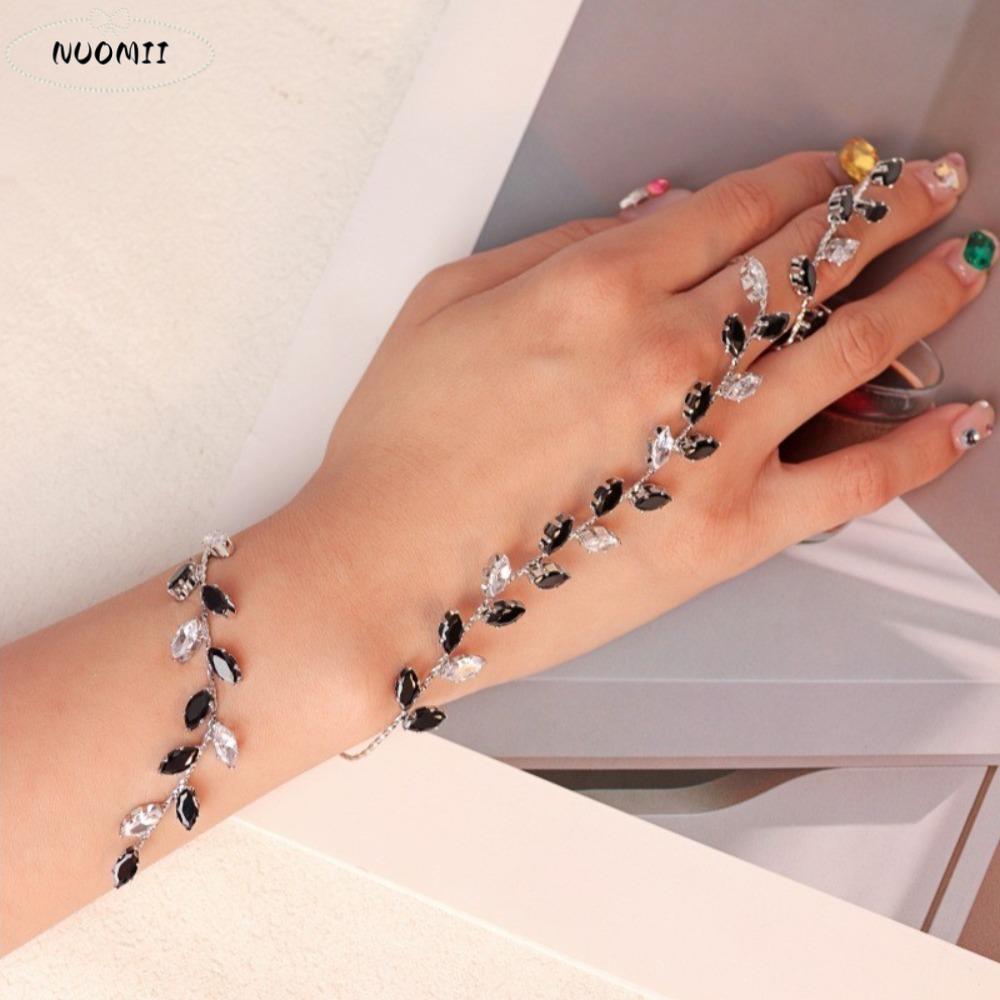 Bracciale Lusso Moda Semplice Elegante Metallo Intarsiato Strass Foglia Zirconia Cubica Bracciale Palmo Mano Pezzo Mano Regolabile