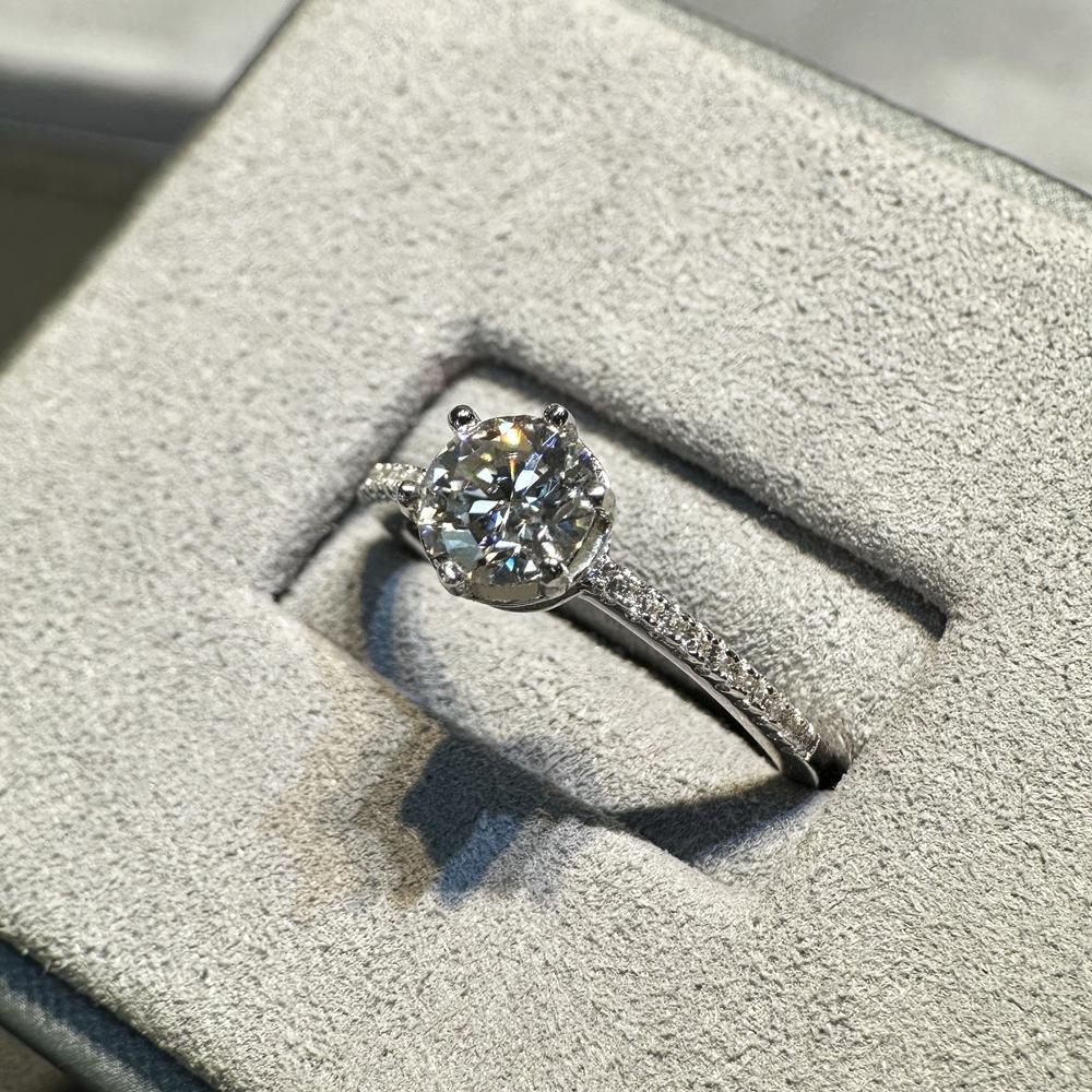 Vinregem Classico Anello in Argento Sterling 925 100% 3EX VVS1 Colore D Taglio Rotondo 6,5 MM 1CT Diamanti Moissanite Veri Matrimonio Fidanzamento Gioielleria Fine Regali