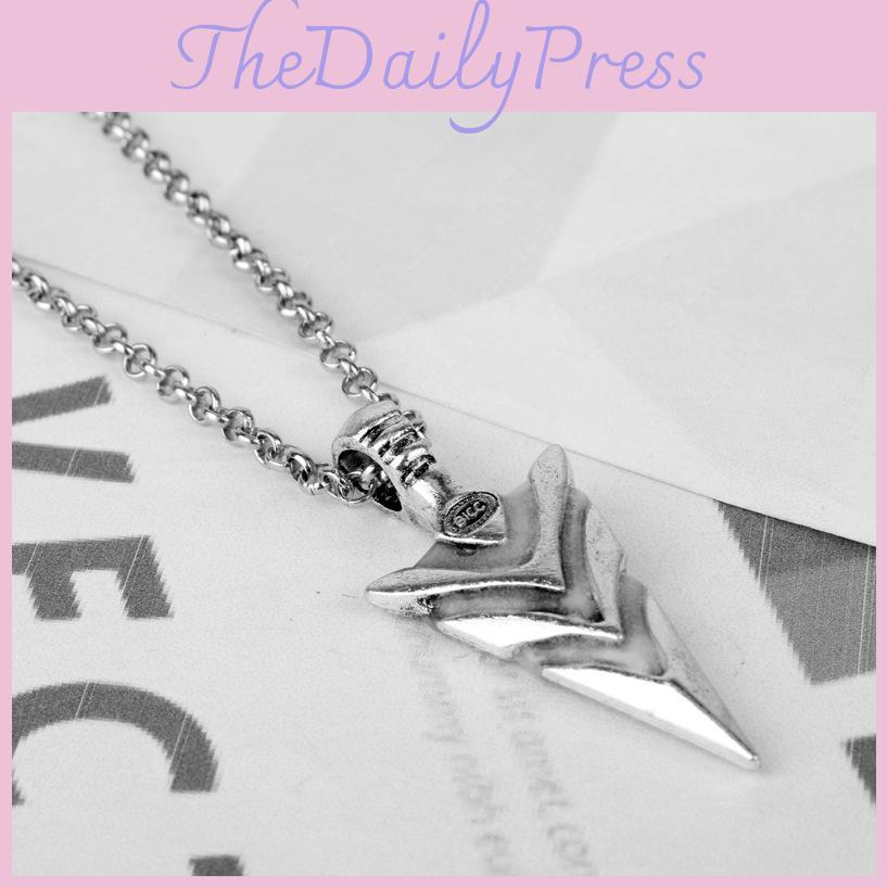 Arrow Luminous Necklace With Alloy Pendant And Chain For Anniversary And Holiday Gift