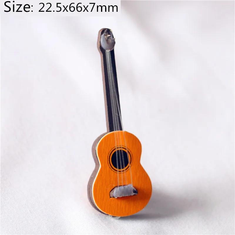 

Милые фигурки 1:12 Кукольный домик Миниатюрный Мини Модель Классической гитары Игрушка Инструмент Домашний декор Детское деревянное ремесло Рождественские подарки Декор стола коричневый