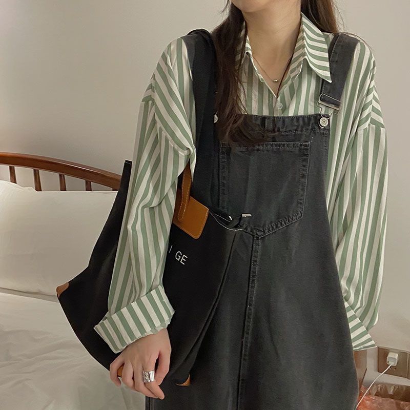 Minimalist Green Striped Shirt for Women with A Sense of Design for The New Spring Lazy Coat Long-sleeved Top