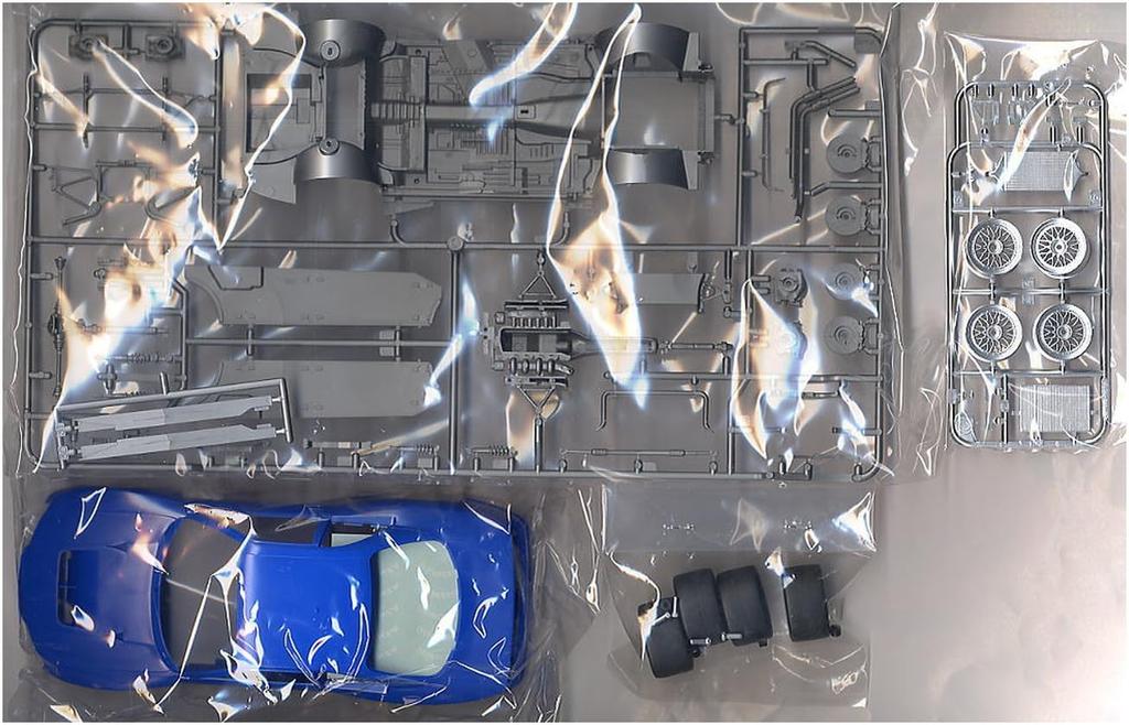 Tamiya Sports Car Series 184 Calsonic Skyline R33 Plastic Model 24184 1/24 No. GT-R