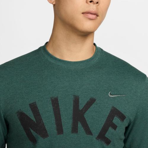 Nike Classic Sweat-Wicking Comfortable Short Sleeve T-Shirt for Men in Green