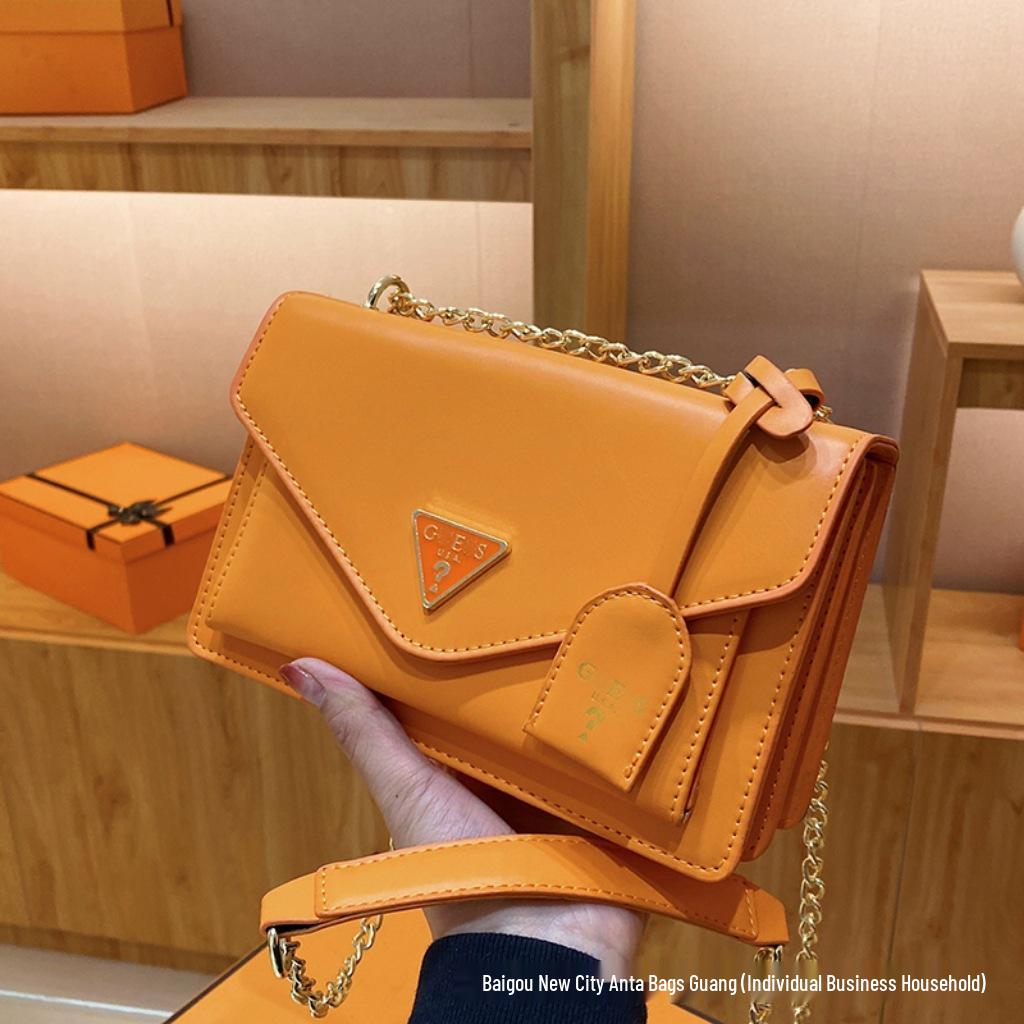Korean Style Women's Versatile Crossbody Shoulder Bag with High-End Texture and Popular Chain Design
