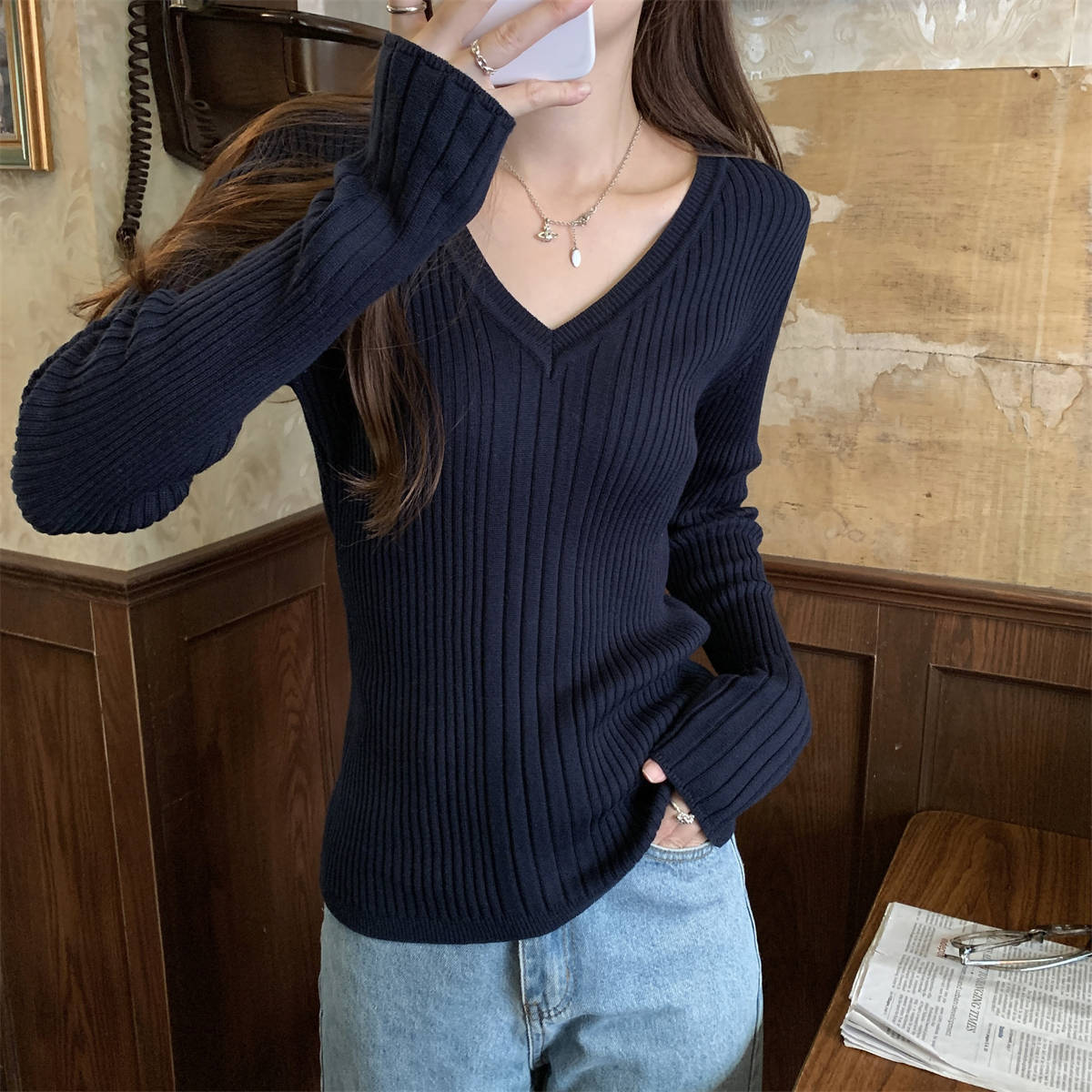 

Collar pit strip sweater women s autumn and winter slim and thin simple basic inner bottoming shirt soft waxy long-sleeved top L темно-синього кольору