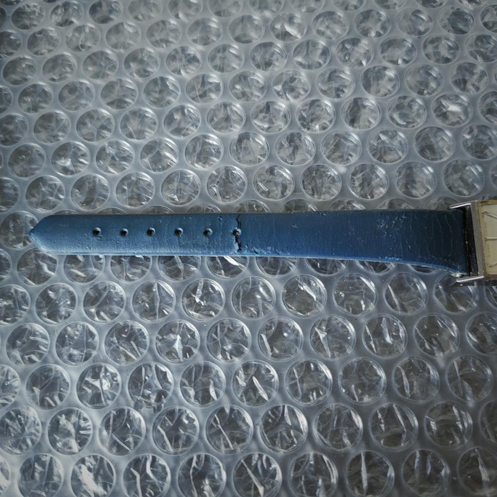 Deadstock SEIKO Chorus Weekdater Manual Winding Watch Rectangular Code [Working Condition] Ladies' 2119-3030 (Management K26A)