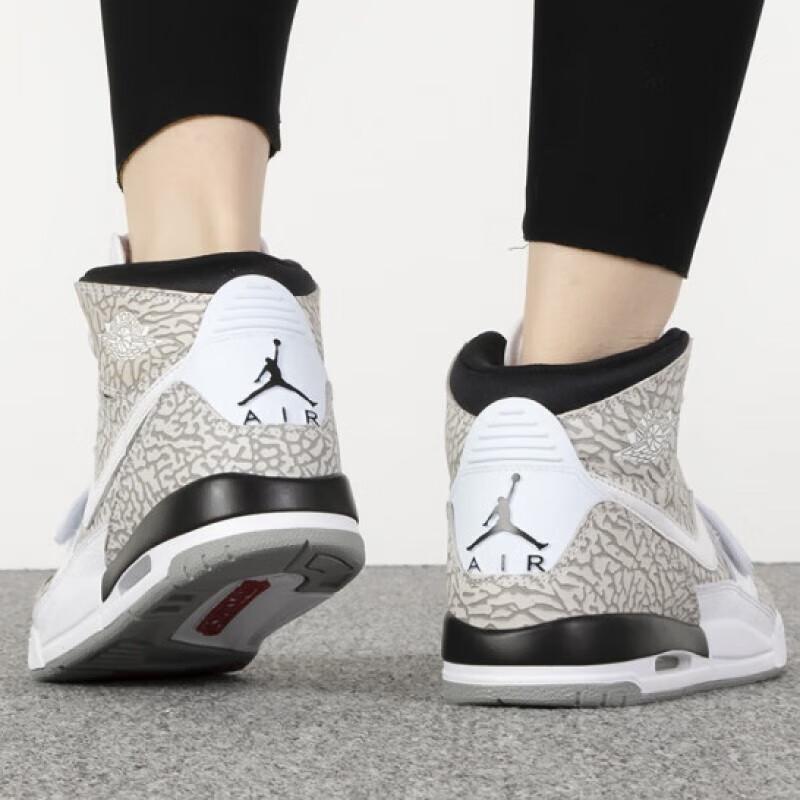 Jordan Legacy 312 Flip GS AT4040-100