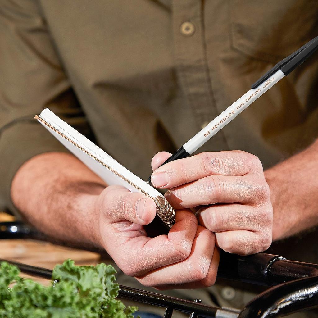 Reynolds 045 Kugelschreiber | Feine Spitze (0,7 mm) | Schwarze Tinte | 10 Stück