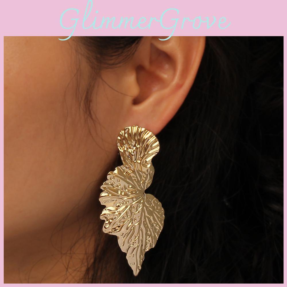 Metal Leaf Earrings With Gold Coating And Bold Design For Gift Giving