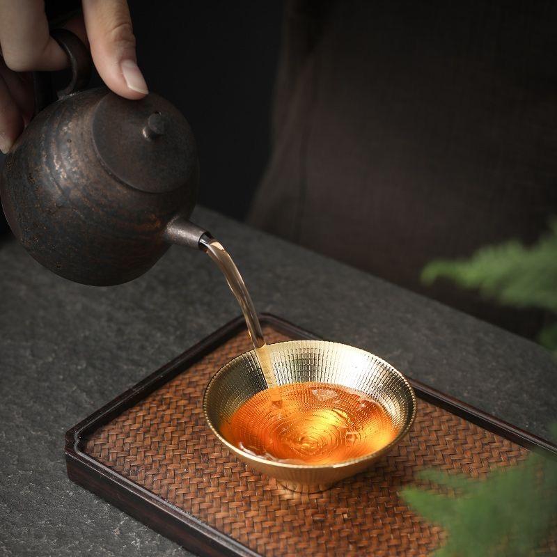 Ceramic Gold Glaze Kung Fu Tea Cup – Handmade Porcelain Small Bowl for Office