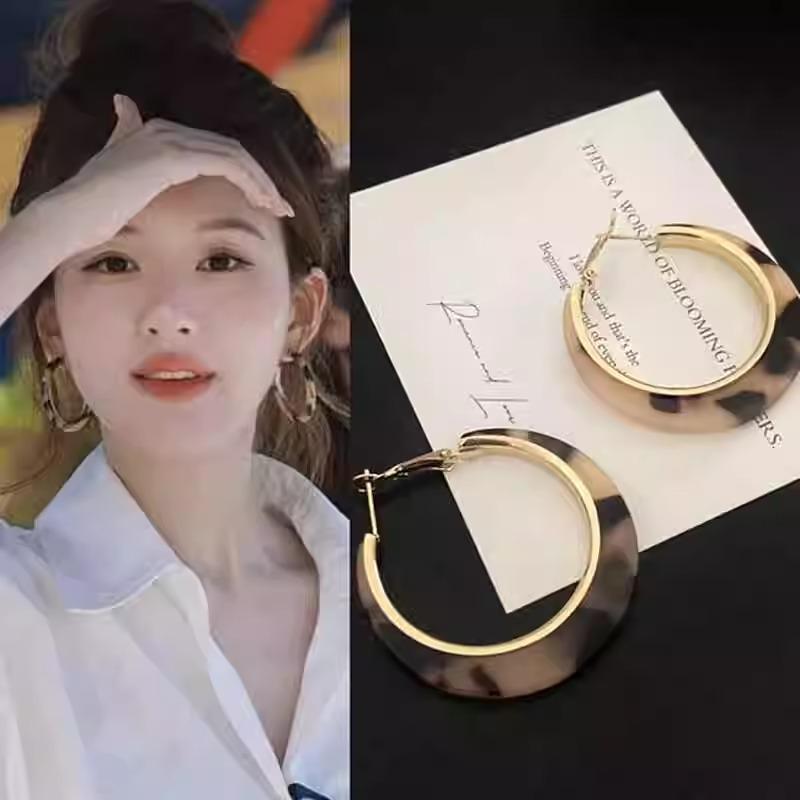 

Meillard Retro Leopard Print S925 Silver Large Hoop Earrings