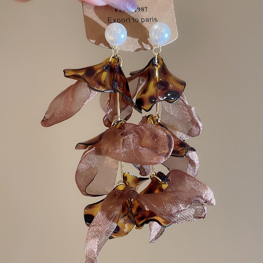 Vintage Ethnic Silver Needle Diamond Inlaid Round Flower Acrylic Resin Stud Earrings for Women