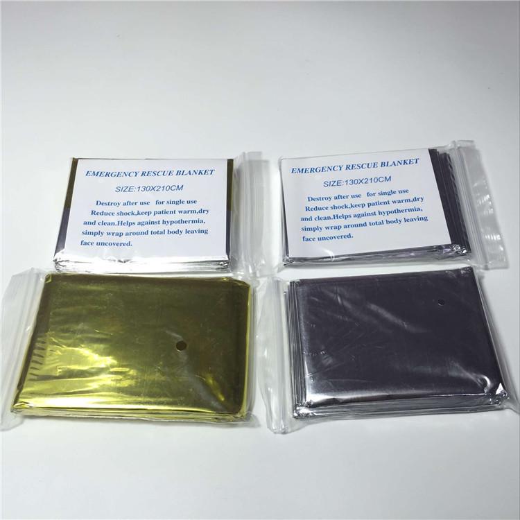 Portable Insulating Reflective Emergency Blanket for Outdoor Camping