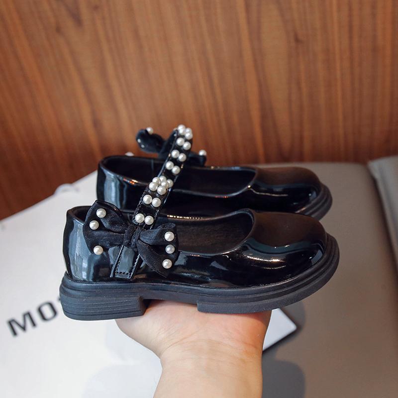 2024 New Simple Children Fashion Casual Shoes Versatile Soft Princess Shoes for Party Wedding Shows PU Pearls Cute Kids Shoes