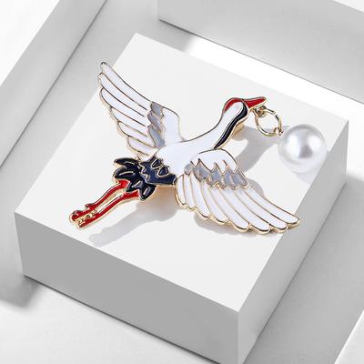 Chinese Style Crane Brooch Vintage Pearl Metal Pin Corsage Clothing Accessories Female Long-Lasting Color Exquisite Hypoallergenic Brooch BFF Gift