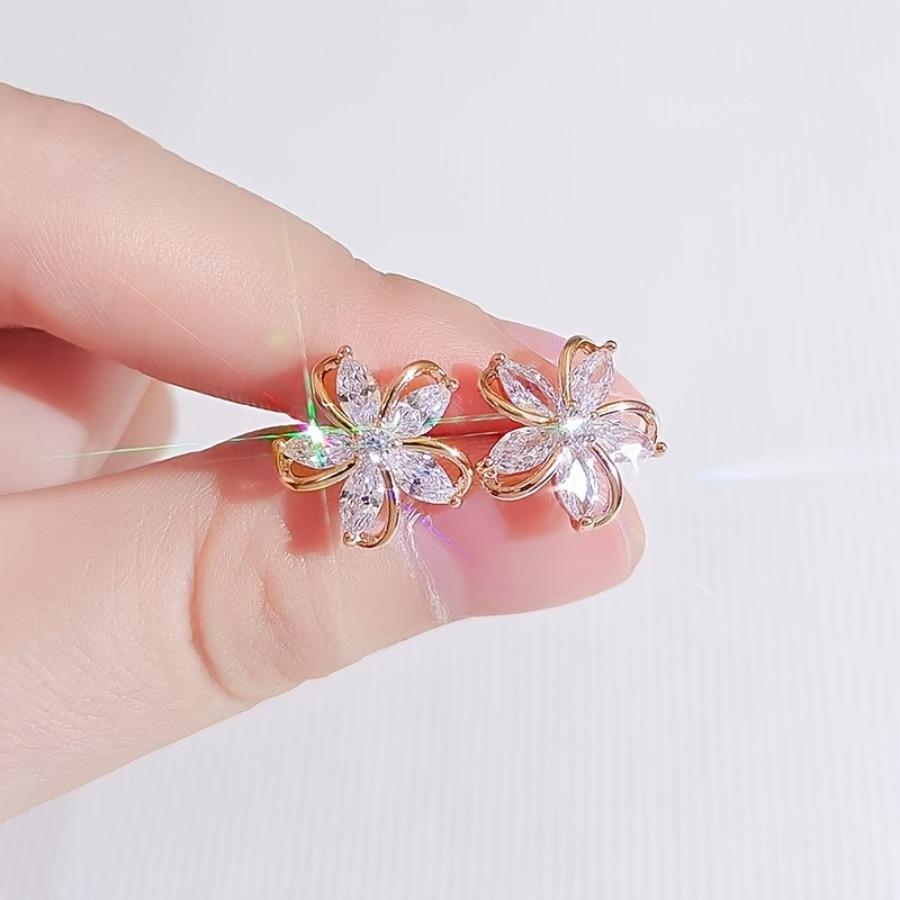 Women' & Suitable for 2pcs Golden-Toned Five-Petal Flower Earrings with Cubic Synthetic Cubic Zirconiaia - Five-Petal Flower Stud Earrings