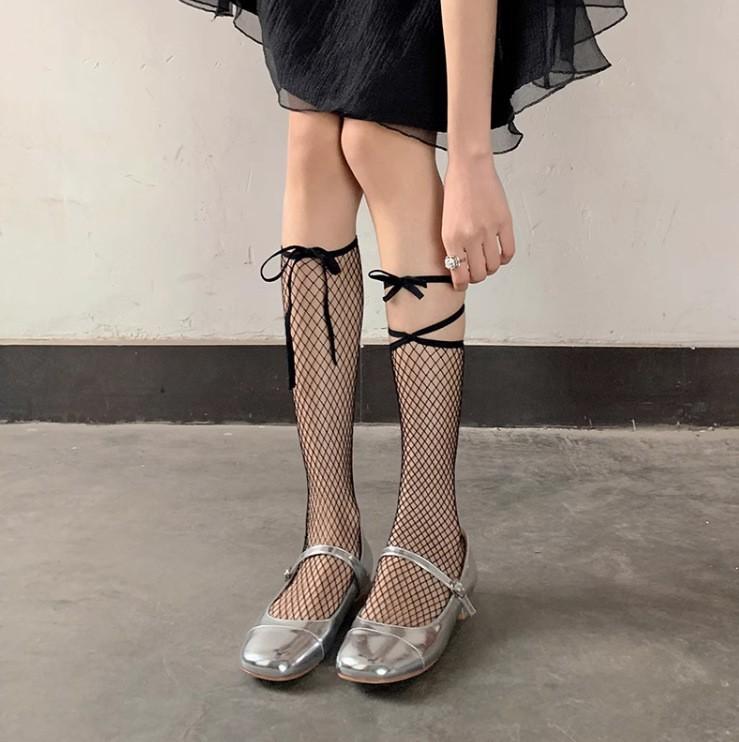 

White Bow Mesh Socks Women S Spring And Autumn Straps Jk Calf Socks Mesh Medium Tube Fishnet Socks One size fits all чорний
