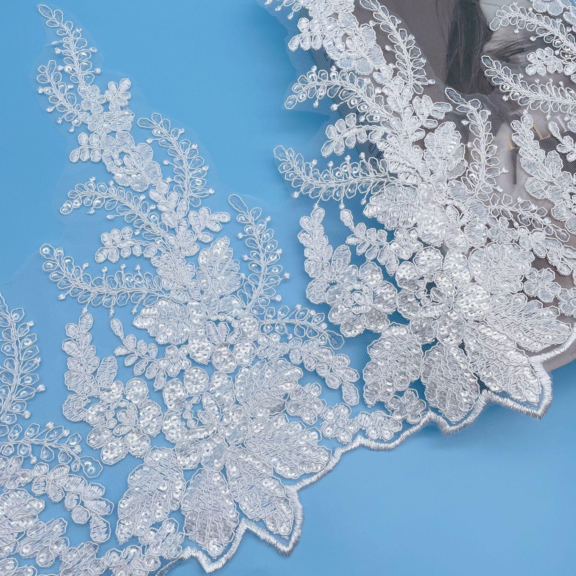 

Car Bone Sequins European Lace Lace Embroidered Wedding Dress Xiuhe Dress Accessories Diy Jewelry Lace Fabric 36Cm Benbai + Bead Sheet (36CM)