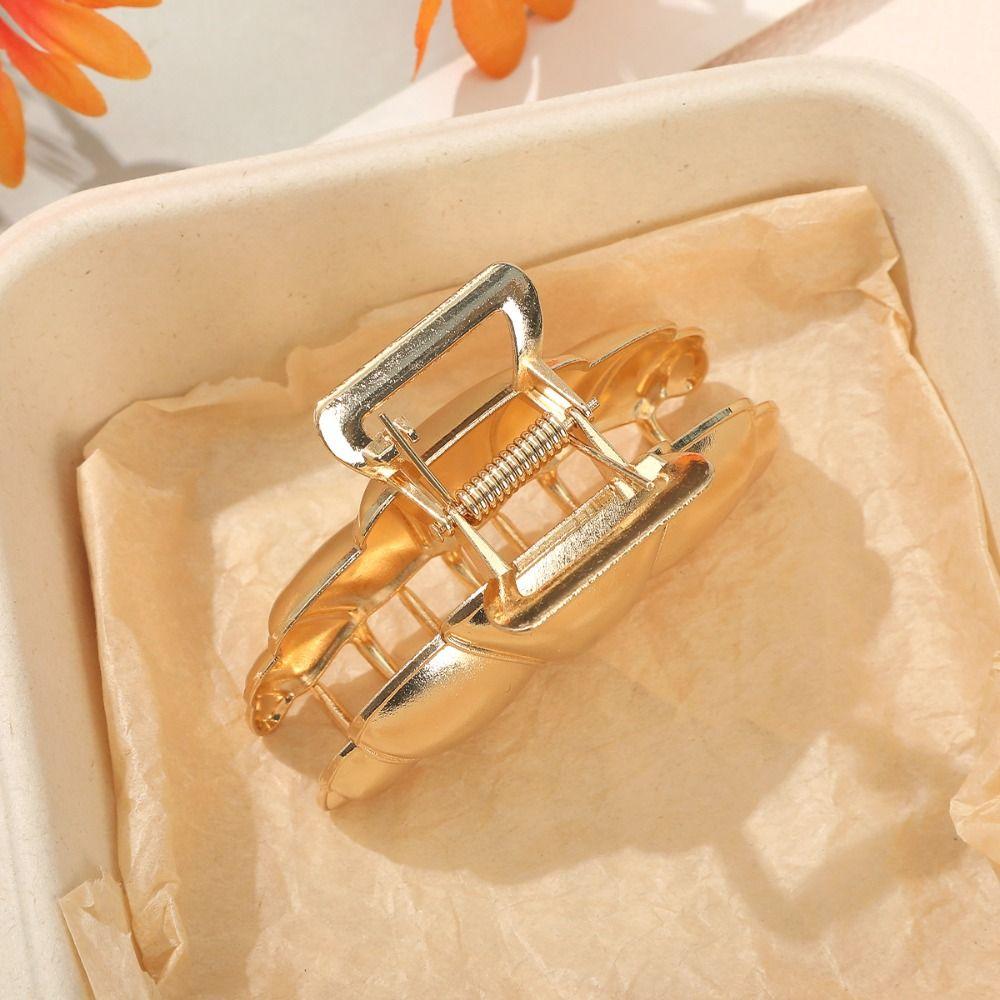 Shark Clip Cute Bread Hair Claw Hair Clip Metal Shark Clip Croissant  Hair Grab  Travel