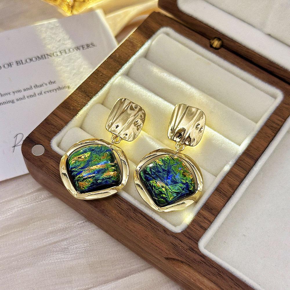 Vintage Rhinestone Geometric Stud Earrings - Retro Court Style, Niche Design, Light Luxury, High-End