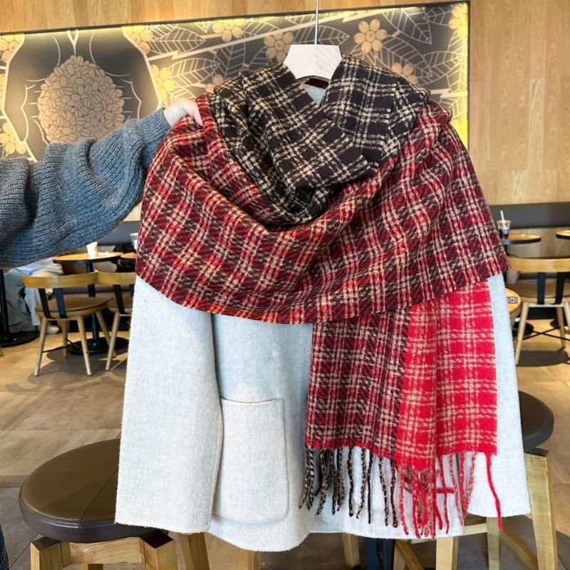 Retro Two-color Plaid Scarf Men's Winter Long Thickened Warm Gift Couple Scarf Versatile