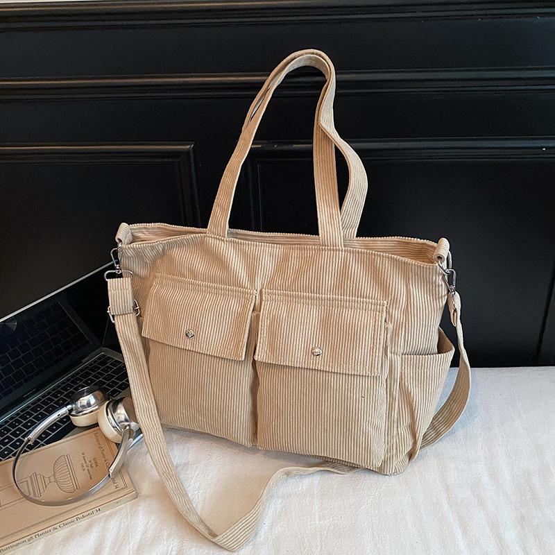 

2025 new large-capacity velvet tote bag niche versatile casual shoulder bag Korean version commuter messenger bag хаки