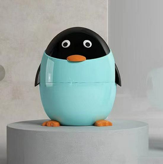 Cartoon Penguin Flip-Top Trash Can with Lid - Cute Style for Living Room or Bedroom