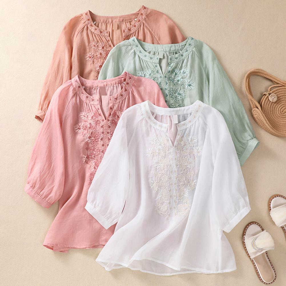 Women Cotton Linen Flower Embroidery Shirt Women Three Quarter Sleeves V-Neck Casual Blouse Loose Solid Color Mother Blouse Women Top