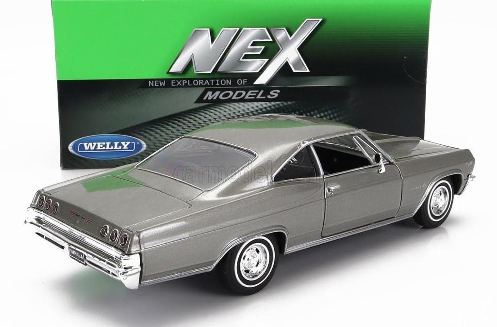 WELLY 1/24 Scale Impala SS 396 Coupe 1965 (Gray Metallic) American Car Diecast Model Car