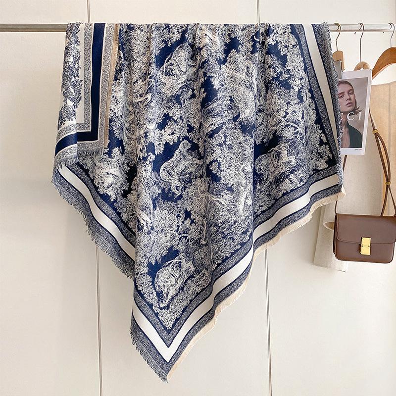 

Temperament High-End Animal Vacation Style Imitation Cashmere Warm Scarf Fashion Versatile Square Scarf Shawl 130-130cm