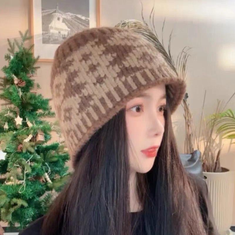 Korean Internet Celebrity Blogger Rhombus Jacquard Knitted Hat Women's Winter Thickened Warm Pullover Hat Cold Ear Protection Wool Hat