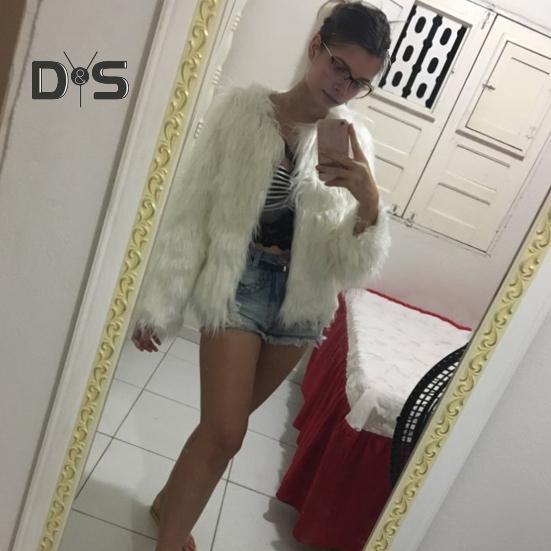 Women's Faux Fur Jacket Warm Plush Round Neck Coat Autumn Winter Long Sleeve Solid Color Furry Coat for Casual Street Wear Shopping