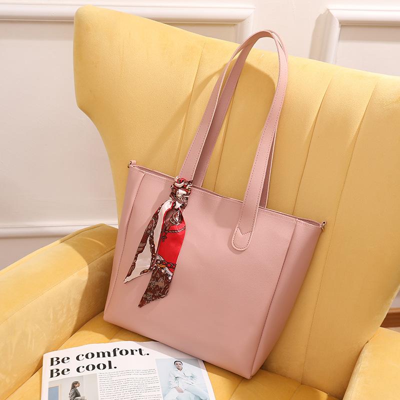 Simple shoulder women's bag, new spring and summer fashion casual shoulder bag, simple underarm tote bag, one generation