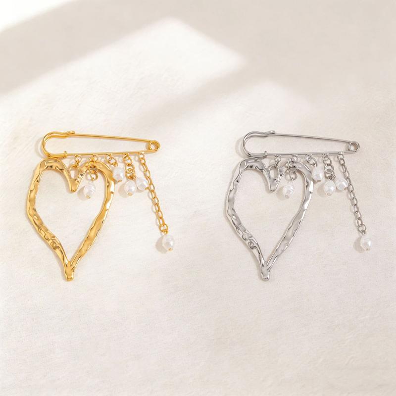 Decoration Imitation Pearl Tassel Chain Metal Brooch Korean Metal Heart Brooch for Women Men Suit Pin Cloth Jewelry Accessories