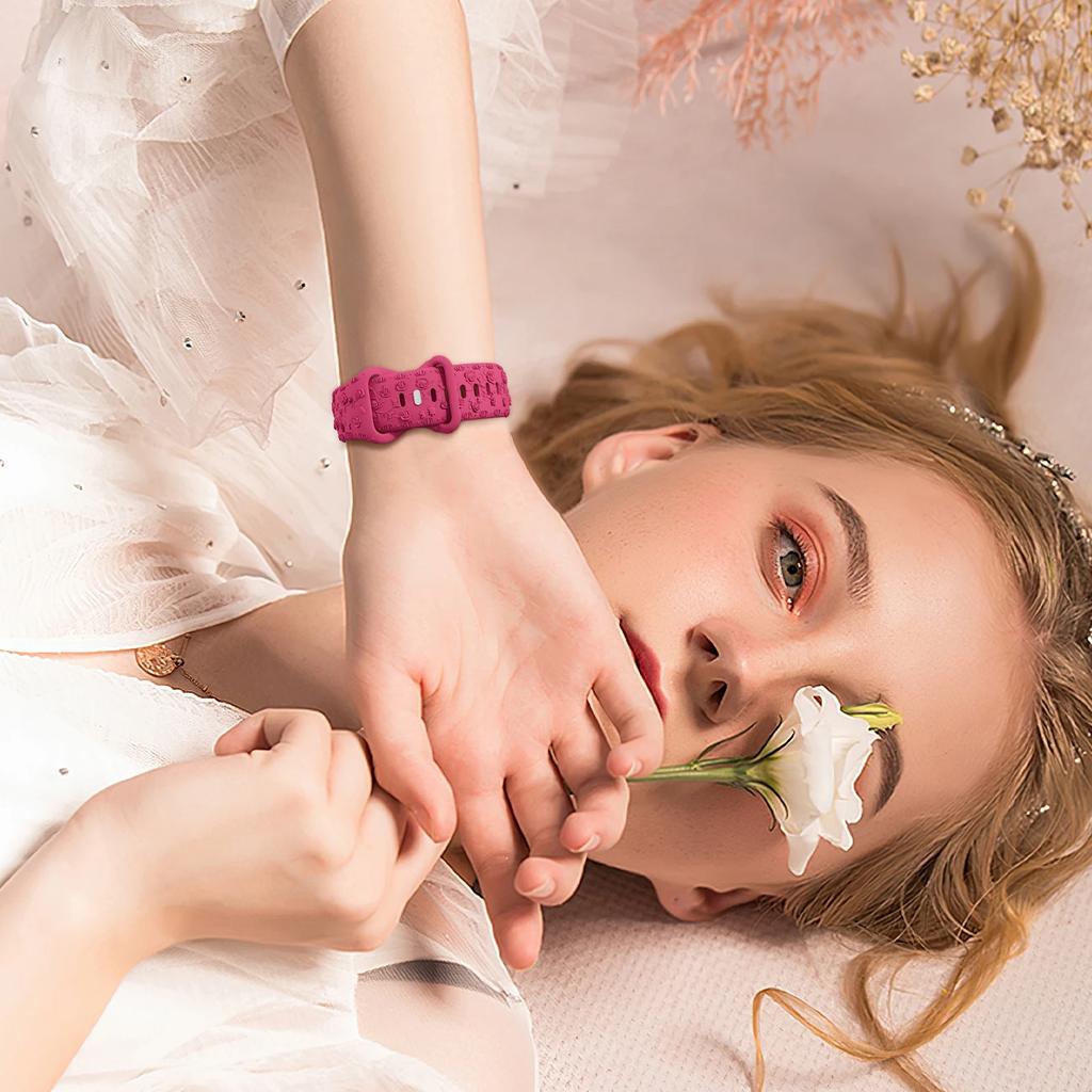 Floral Engraved Strap For Apple Watch Band 40mm 44mm 41mm 49mm 45mm 38mm 42mm Silicone Bracelet Iwatch Series 9 7 Se 6 8 Ultra 2
