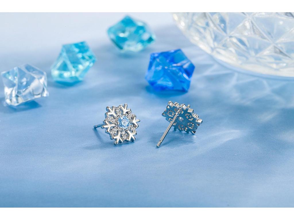 Elegante Schneeflocken-Ohrstecker mit blauem Zirkon für Damen - Vielseitiges und liebliches Weihnachtsgeschenk