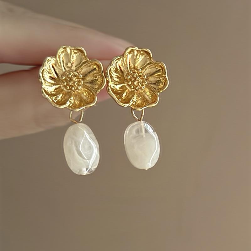 Water drop pearl flower earrings exaggerated antique earrings French retro court style earrings