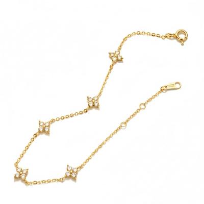 Emitame, Clover Motif CZ Diamond Bracelet, Four-Leaf Clover, S925 Sterling Silver, Gold Chain, Cute and Stylish, Women's Jewelry