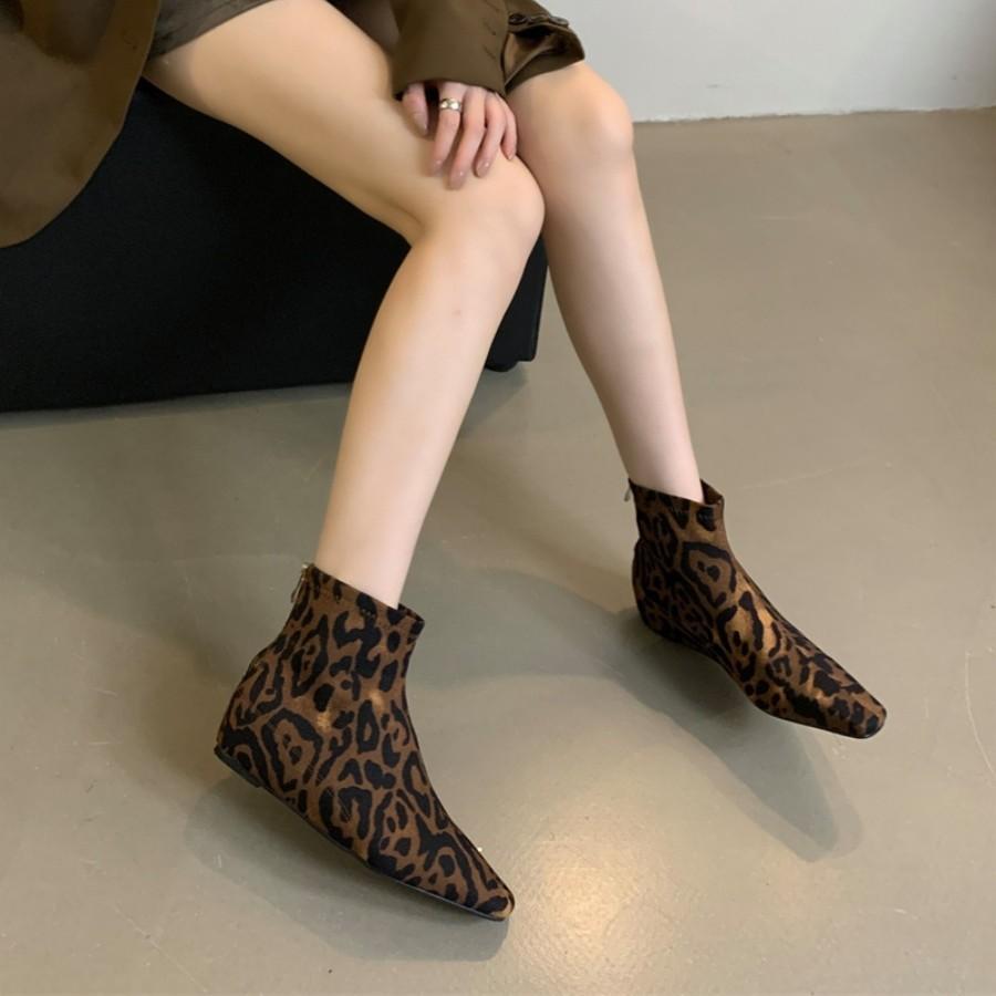 Niche design inner heightening wedge small short boots women's 2025 autumn thin boots square head rear zipper French and ankle boots