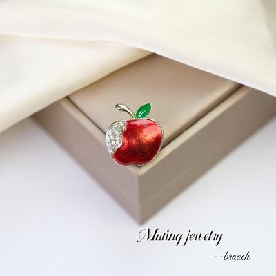 Koreanische Strass Roter Apfel Brosche: Exquisites High-End-Accessoire für einen einzigartigen Stil